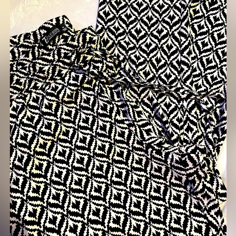 7TH Avenue suiting collection - NY&Co | Ikat Jogger suit pants| Size - XL
